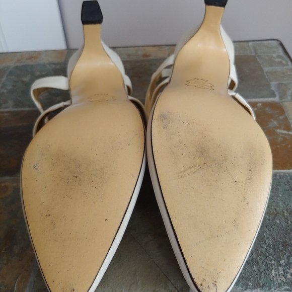 Heels - Picture 6 of 6